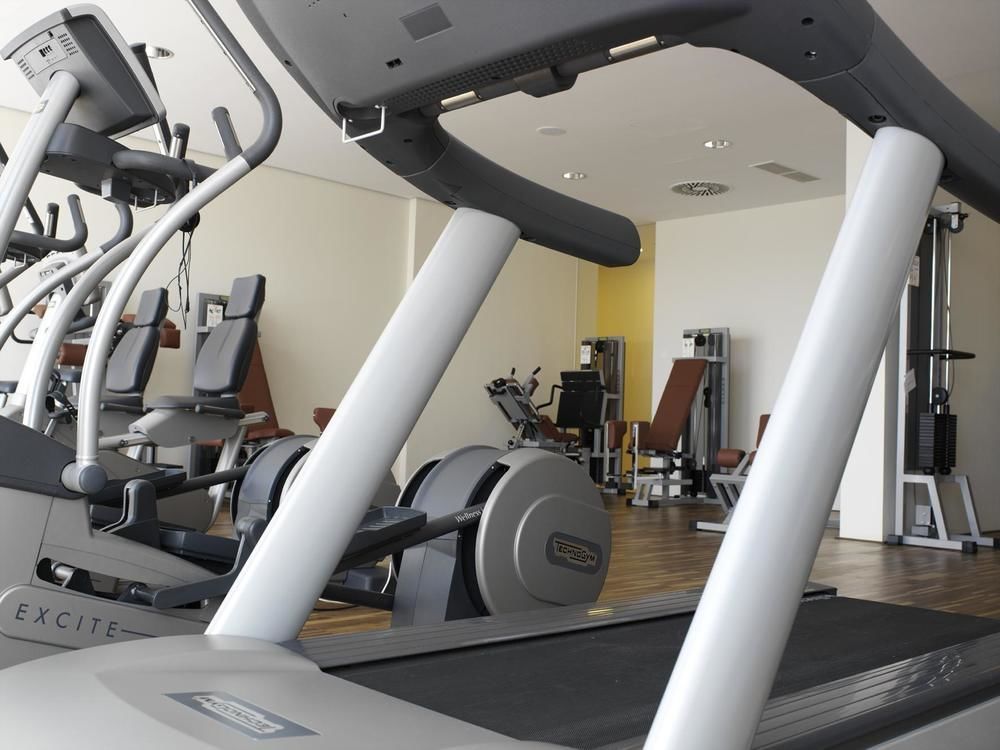 Falkensteiner Balance Resort Stegersbach - Adults Only 外观 照片 A gym